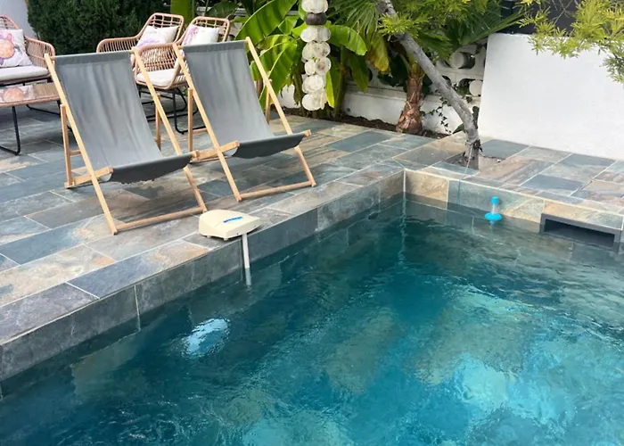 Bord De Mer + Piscine